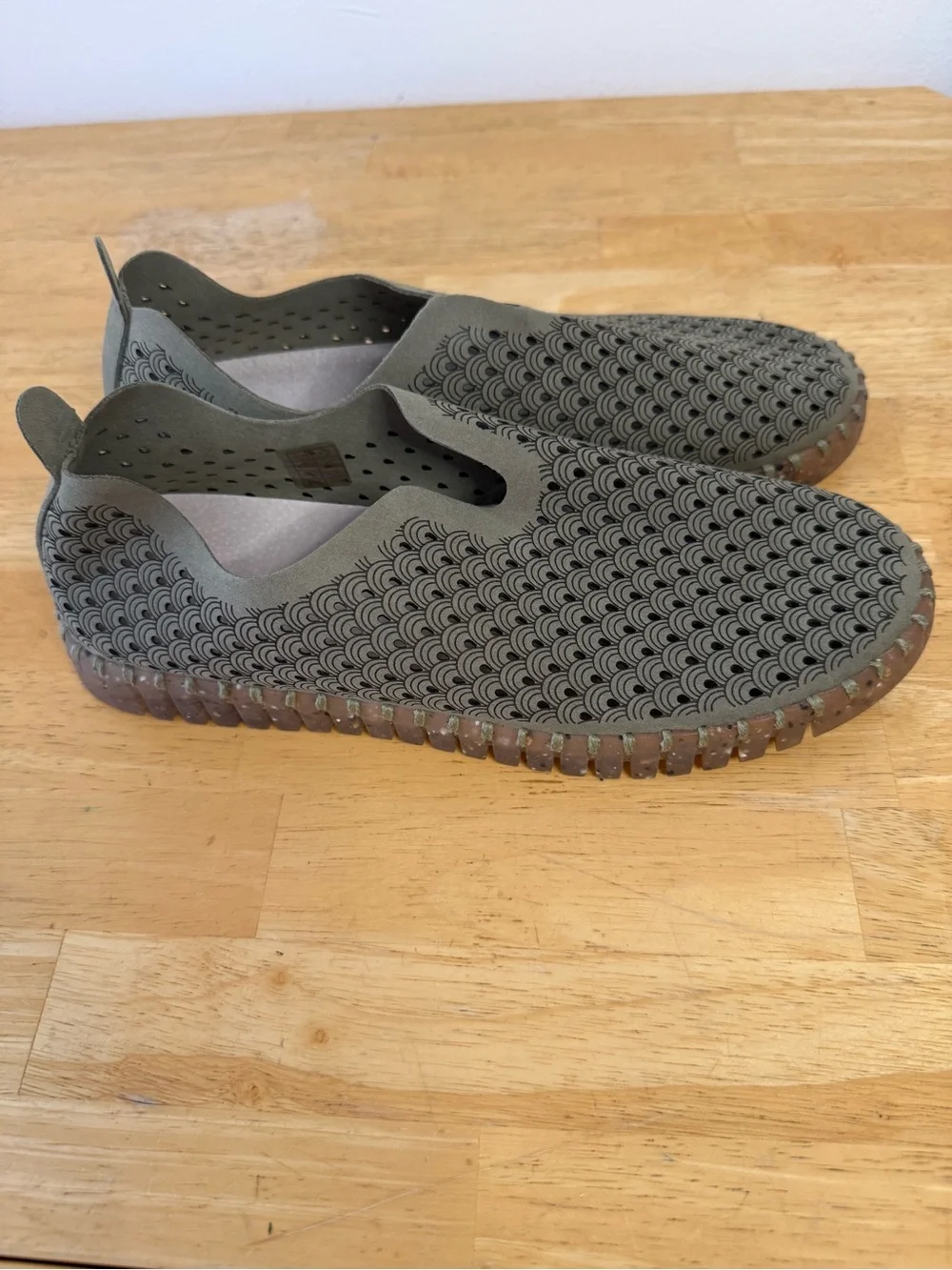 Ilse Jacobsen Tulip 139 Perforated Slip-On Sneakers Green Women's EU 41/Size 10